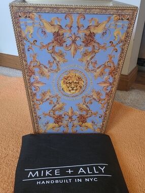 MIKE + ALLY Handbuilt in NYC Wate Basket- Trevi with Ornate Lion Panel